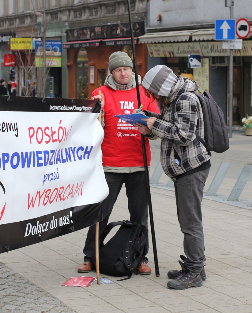 Happening W Poznaniu 14 12 2013 Ruch Obywatelski Na Rzecz Jednomandatowych Okręgów Wyborczych